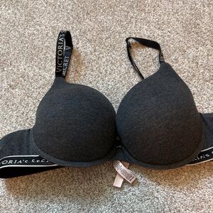 Victoria's Secret Charcoal Gray Padded Everyday Bra